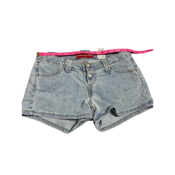 Y2K Levi's Too Superlow Stretch Denim Shorts 5 JR
Light Wash Low Rise - Picture 7 of 7